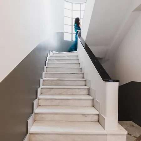 Deca Urban Living Apartahotel Larissa