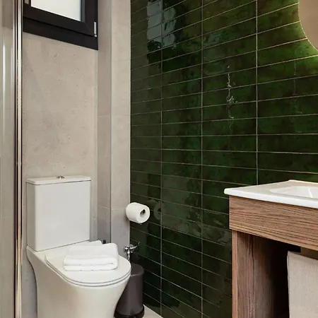 Deca Urban Living Apartahotel 3*