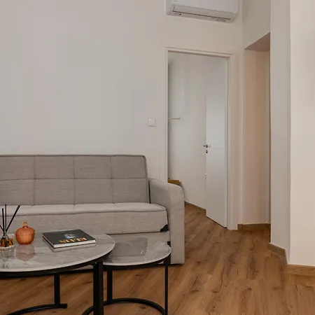 Deca Urban Living 3* Larissa